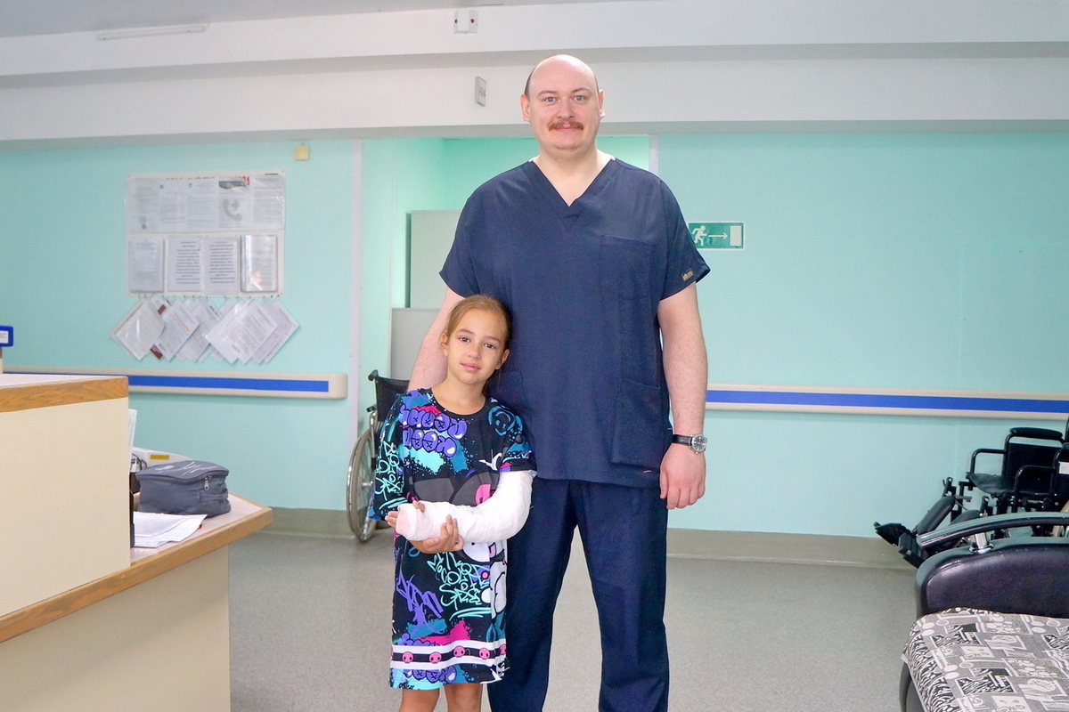 ирина соболева сын инцест) Девочке с переломом в Ноябрьске вставили спицы в руку - МК Ямал