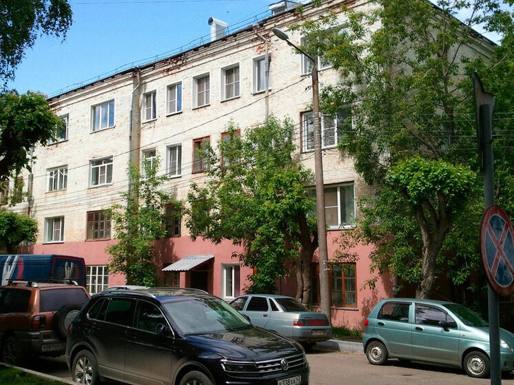 Дом на Пятницкой, 1, отремонтировали после коммунальной аварии