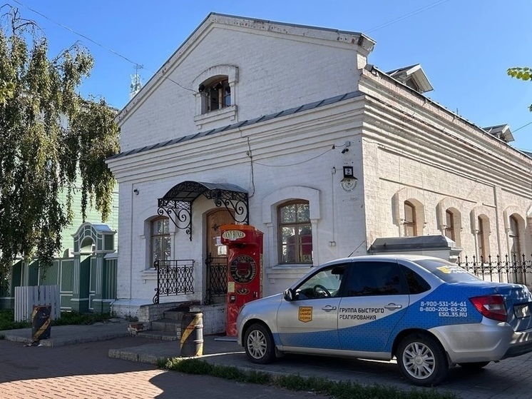 В Вологде закрыли скандальный бар на Кремлевской площади