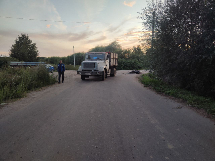 В Гагаринском районе возбуждено уголовное дело по факту ДТП, в результате которого погиб юный водитель мопеда
