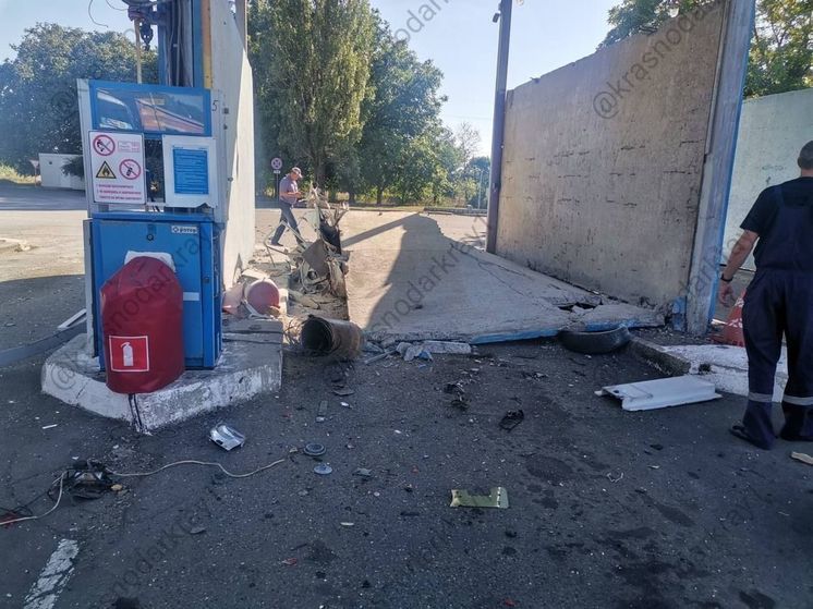 В Тихорецке на автозаправке взорвалась машина