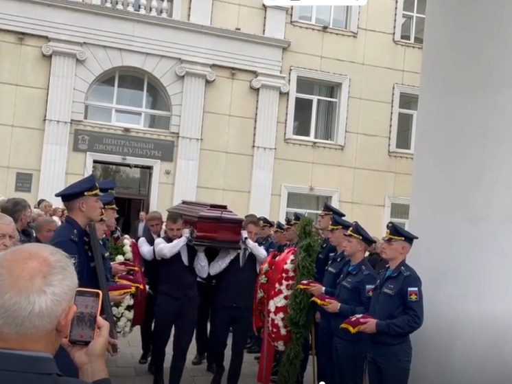 В Щелково попрощались с легендарной летчицей Галиной Брок-Бельцовой