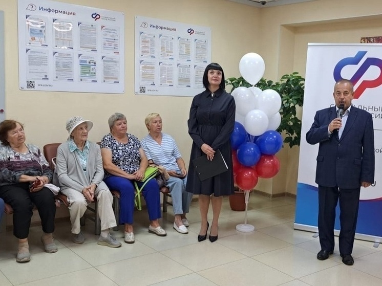 В Окуловке открылся Центр общения старшего поколения