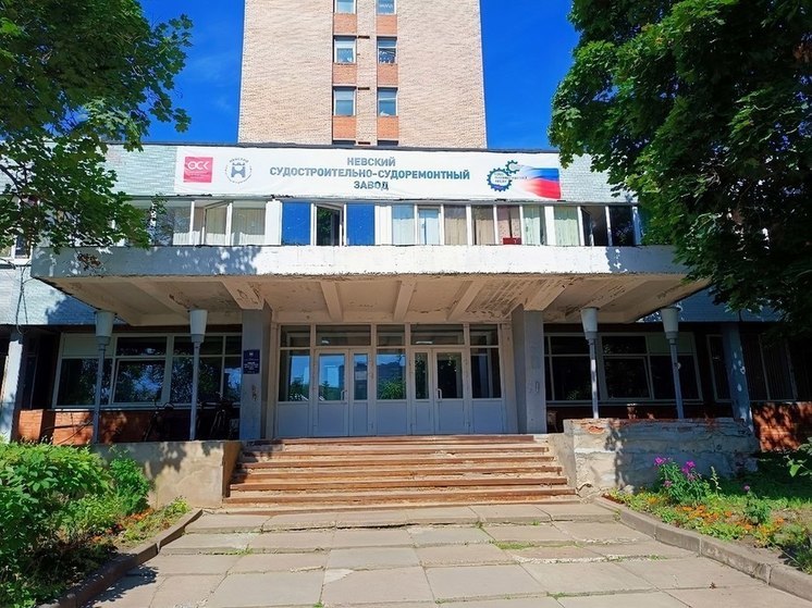 На НССЗ погрузили на строящийся танкер главную энергетическую установку