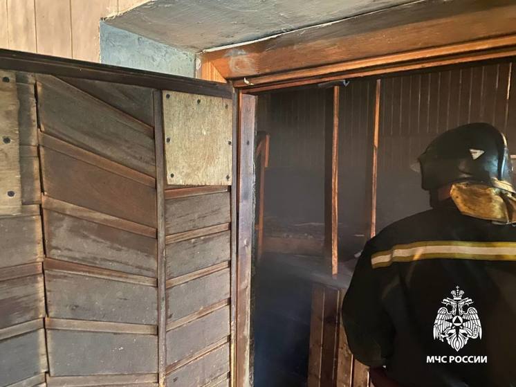 В Тверской области из-за короткого замыкания загорелась общественная баня