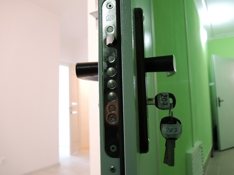 За неделю из аварийных домов переселили свыше 250 человек