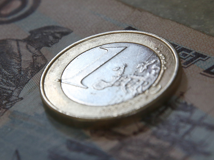 Киргизский MBank объявил о приостановке переводов через российские банки