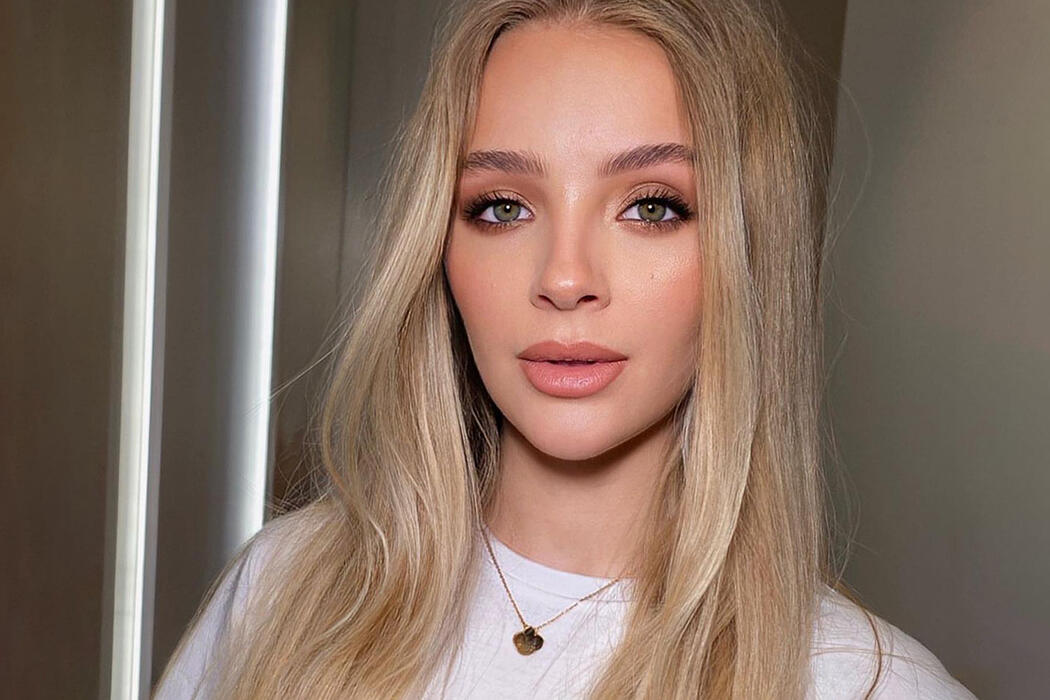 Фигуристка Александра Степанова празднует день рождения: фото очаровательной именинницы