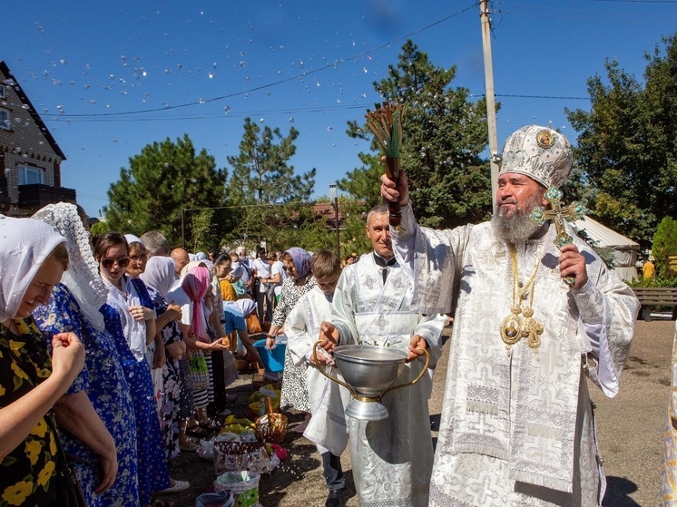 В Калмыкии освятили плоды нового урожая