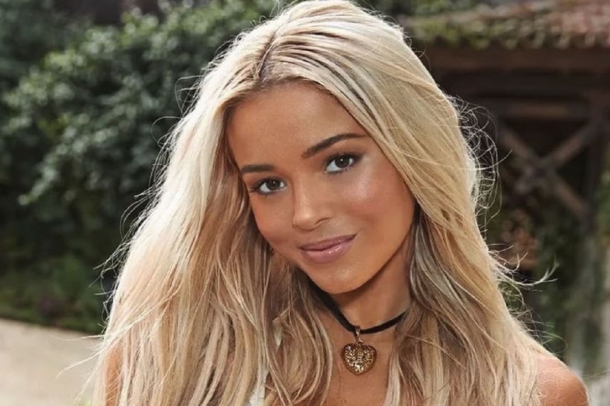 Гимнастка не устает радовать фанатов