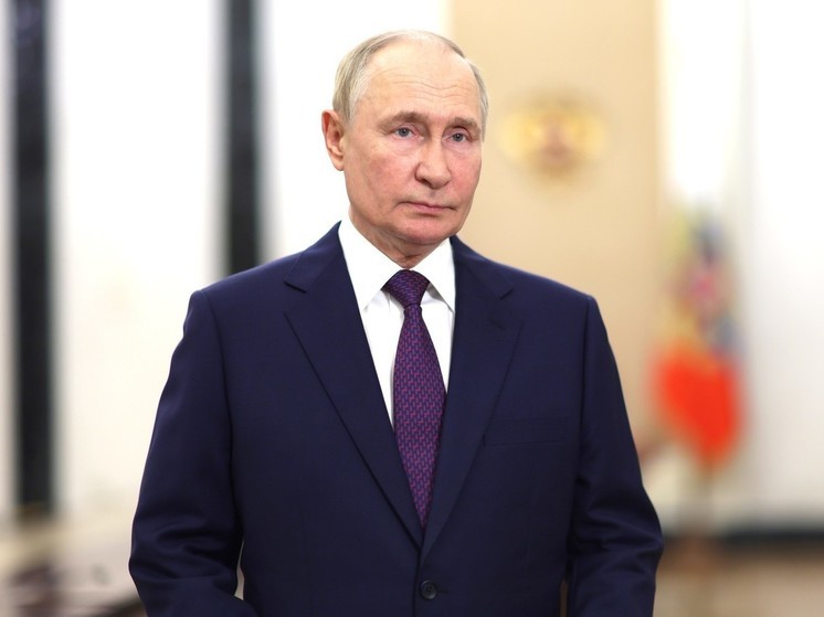 Президент РФ наградил грамотой курского специалиста «Россетей» Вячеслава Истомина