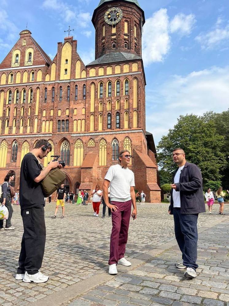 Актер Артем Ткаченко проведет киноэкскурсию по Калининграду в шоу «Где снимали»