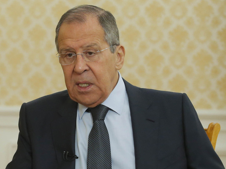 Лавров: Путин отвечает за реакцию Украины на Курскую область