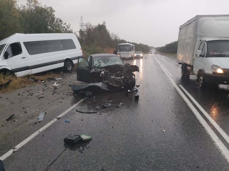 Два водителя пострадали в аварии в Кольском районе