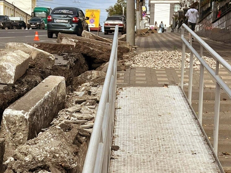 Пандусы на улице Ленина в Кирове пообещали вернуть на место