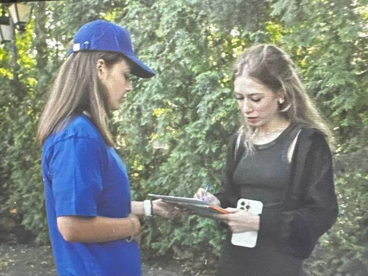 В Светлогорске активисты собрали подписи под обращением к Беспрозванных и Хинштейну