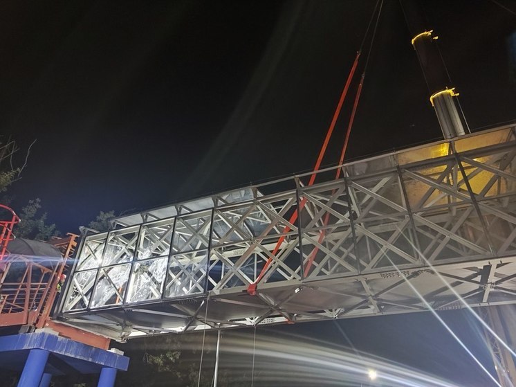 В Нижегородской области продолжается строительство пешеходного моста