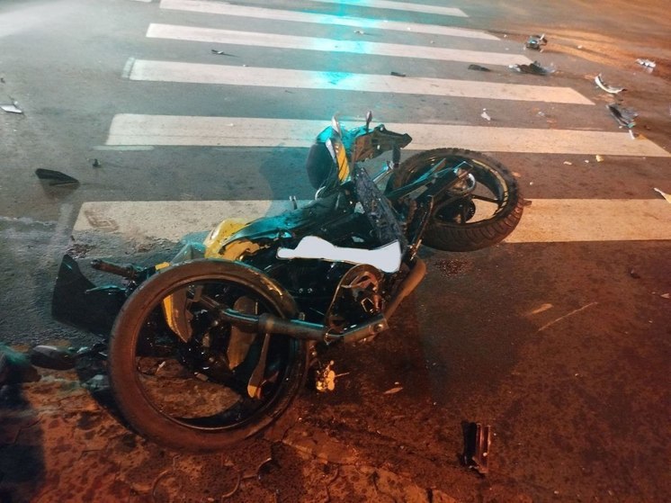 В Донецке в серьёзную аварию угодил мотоциклист