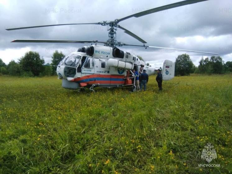 На вертолете Ка-32 МЧС России в Тверь срочно доставили ребенка