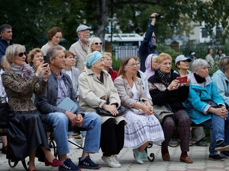 На Сахалине у стен музея прошел танцевальный фестиваль