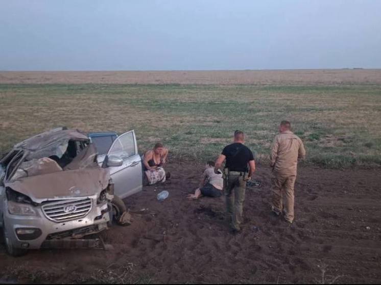 Сенатор Кастюкевич помог пострадавшим в ДТП на Херсонщине