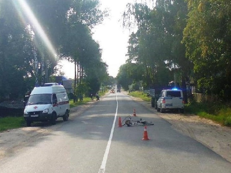 В Пестово водитель, сбив велосипедиста, скрылся с места ДТП