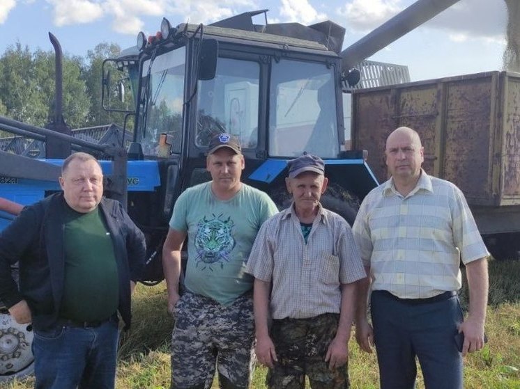 В Абатском районе приступили к уборке зерновых и зернобобовых культур