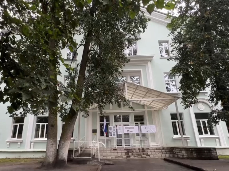 Гимназию в Кировске ждет срочный ремонт
