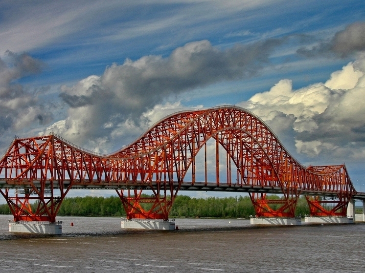 На югорском мосту «Красный дракон» появится новая подсветка