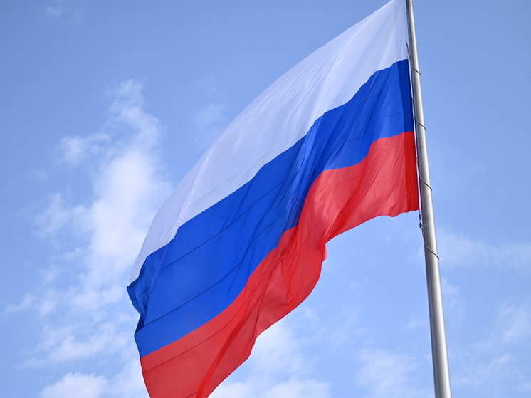 Российский флаг подняли на Главной городской площади Краснодара