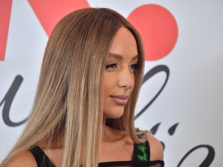 Певица Мари Краймбрери в день рождения получила предложение о замужестве от Давы