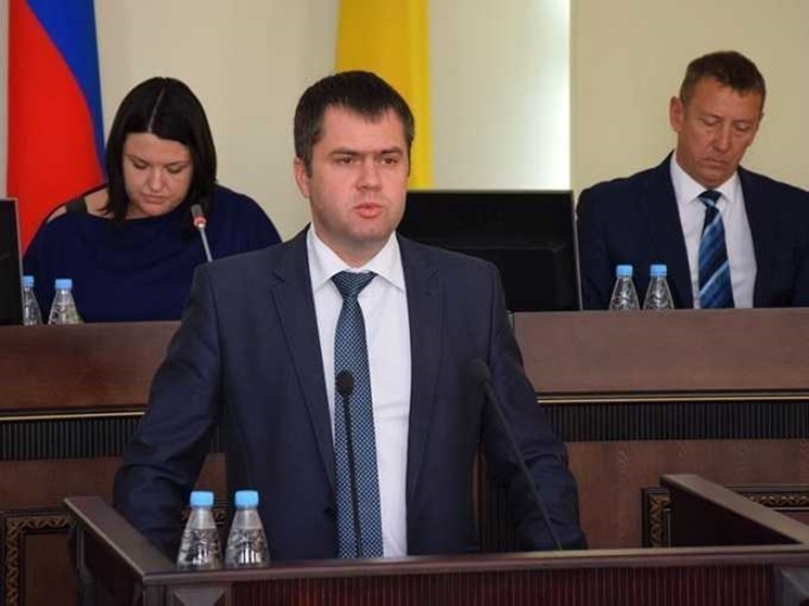 В Шахтах директор департамента городского хозяйства уходит с должности
