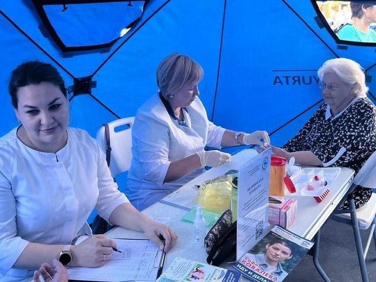 Жители Южно-Сахалинска проверили свое здоровье на празднике двора