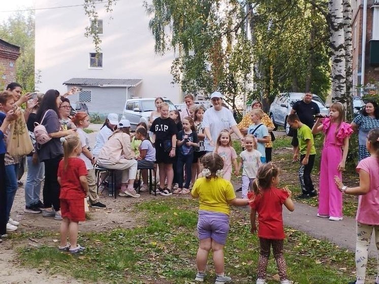 В Пензе на улице Мира прошел праздник двора