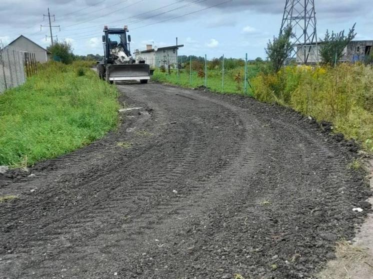 Зеленоградское предприятие продолжает грейдирование дорог