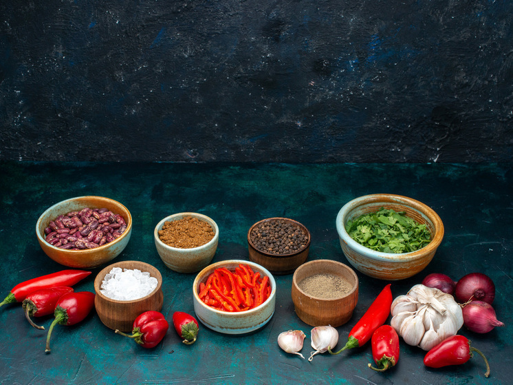 Имбирь, корица, тмин: эксперты назвали суперприправы, помогающие долгожительству