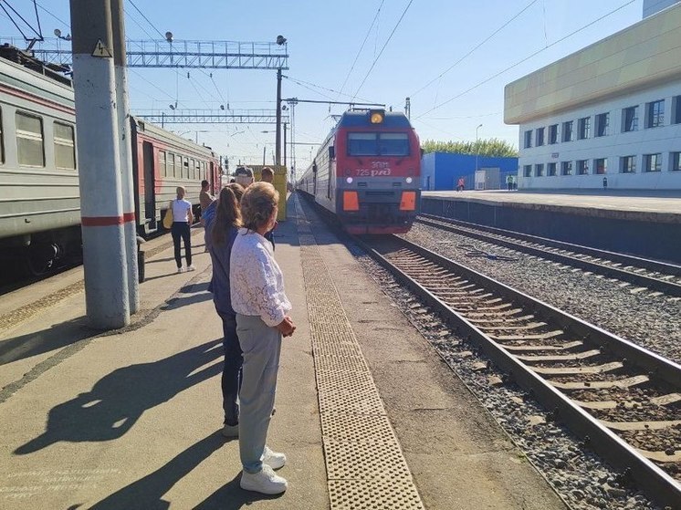 В Пензе грузовой поезд сбил женщину