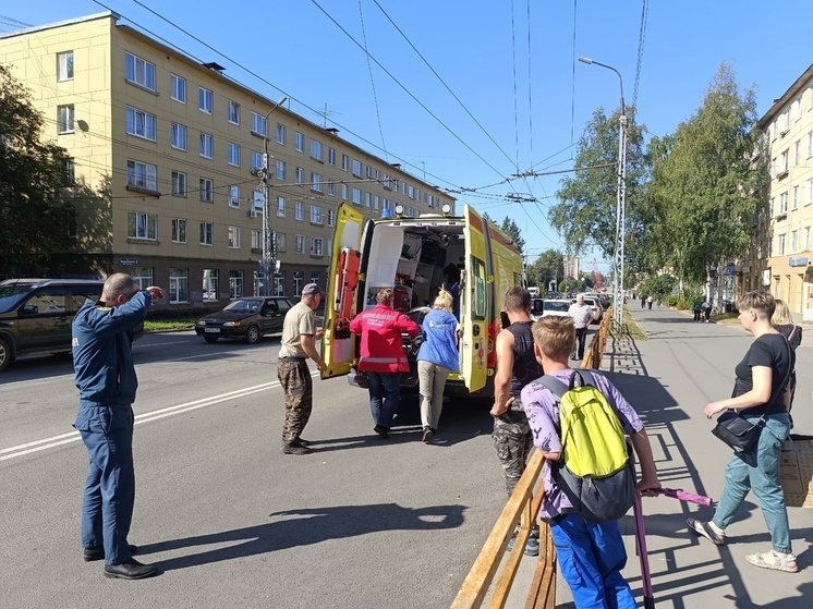 Медики не смогли спасти пожилого мужчину в центре Петрозаводска