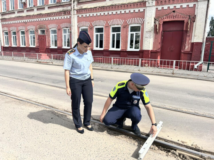 В Орле перед началом учебного года обследуют дороги