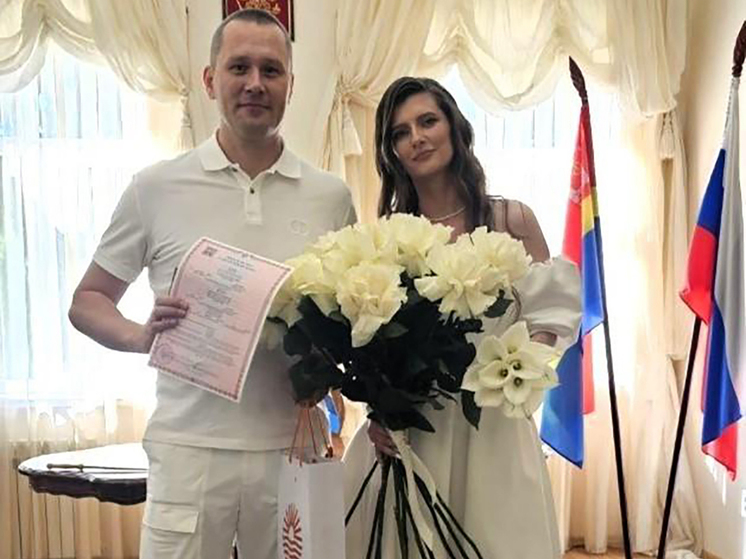 В ЗАГСе Янтарного зарегистрировалась двухсотая пара с начала года