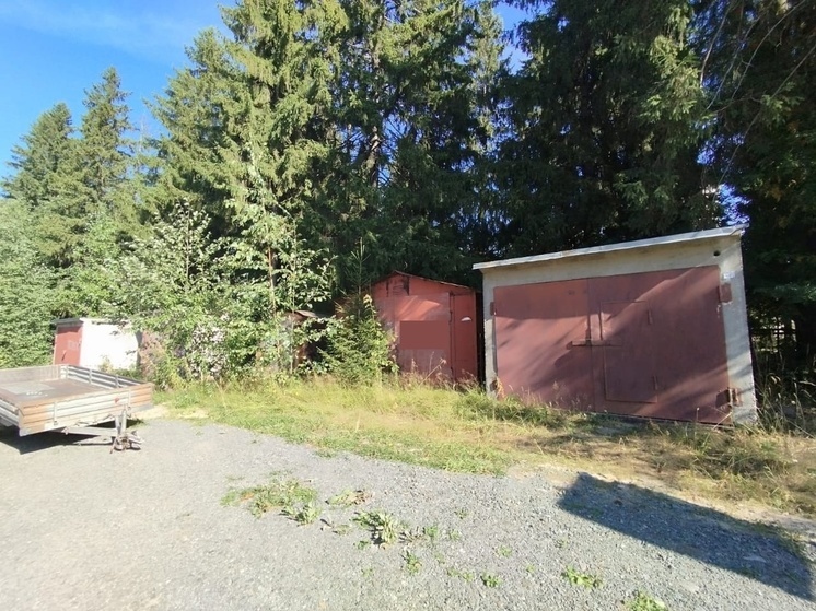 Незаконно установленные гаражи снесут на Парковой в Петрозаводске