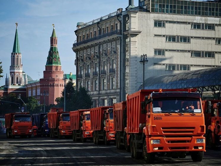 Дорожное покрытие в центре столицы обновили с помощью битумных материалов «Газпром нефти»