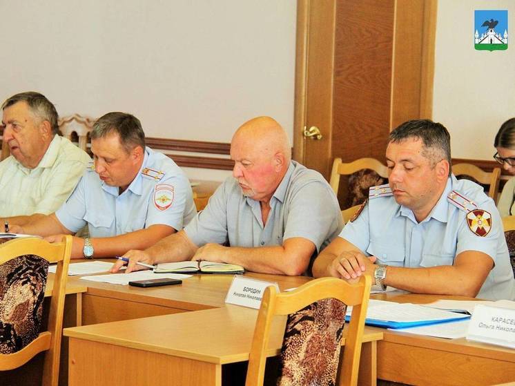 В Орле ограничили доступ родителей в школы