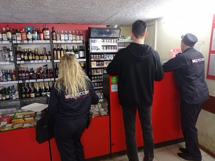 Полиция в Вологде выявила факты продажи алкоголя и табака подросткам