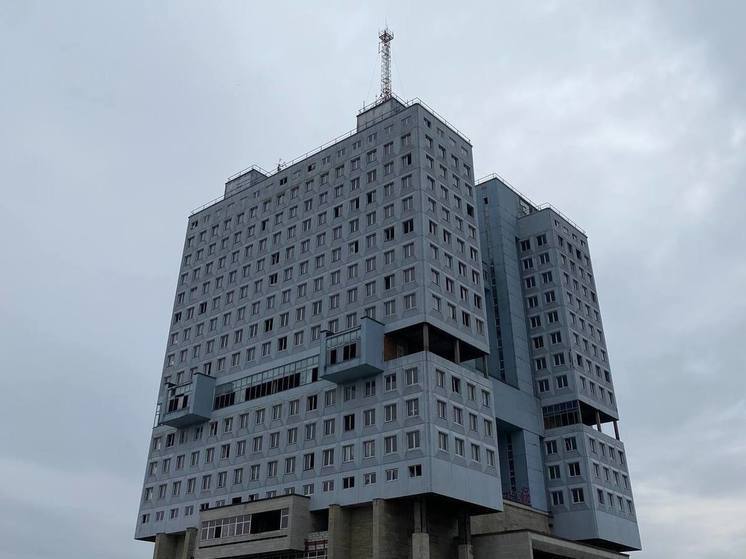 В Калининграде может появиться арт-объект с окнами от Дома Советов