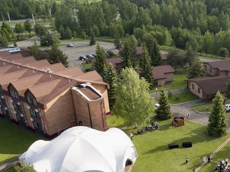 В Костроме гостиница «Azimut Hotels» стала «СУСАНИН Парк Отельем»