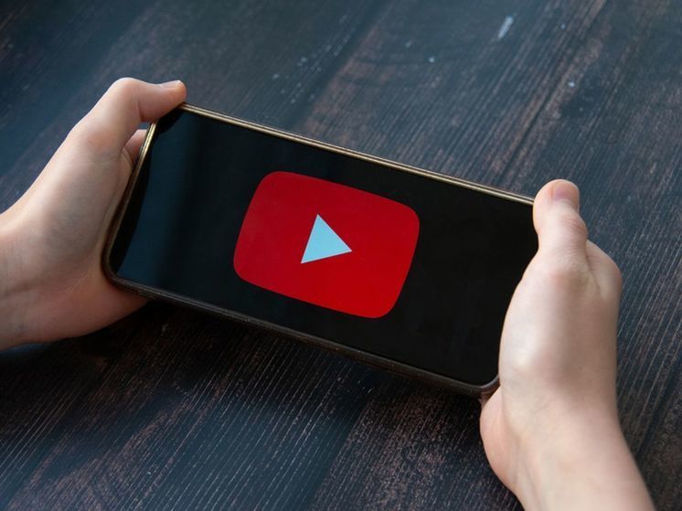 В Госдуме оценили попытки операторов связи ускорить работу YouTube