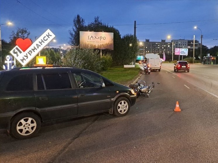 Мотоциклист пострадал в аварии на Кольском проспекте в Мурманске