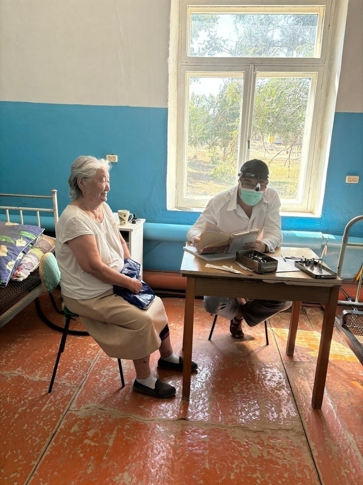 Бригада врачей посетила еще один район Калмыкии