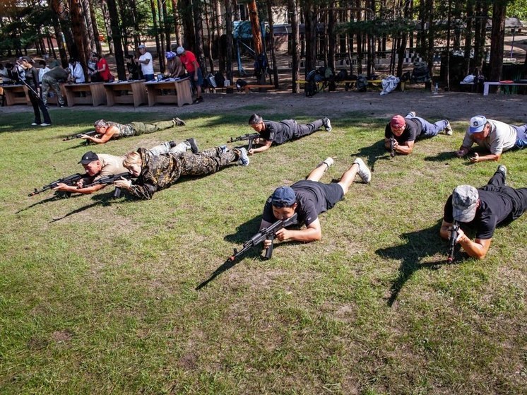 В Бурятии учителя ОБЗР проходят военную подготовку